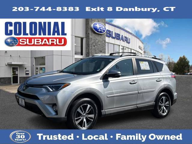 2017 Toyota RAV4 XLE AWD photo