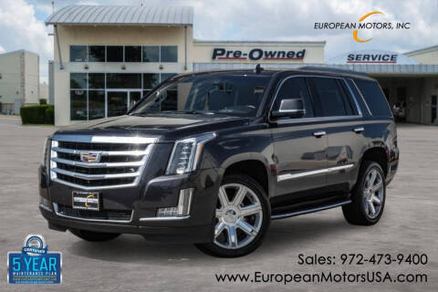 2017 Cadillac Escalade Luxury RWD photo