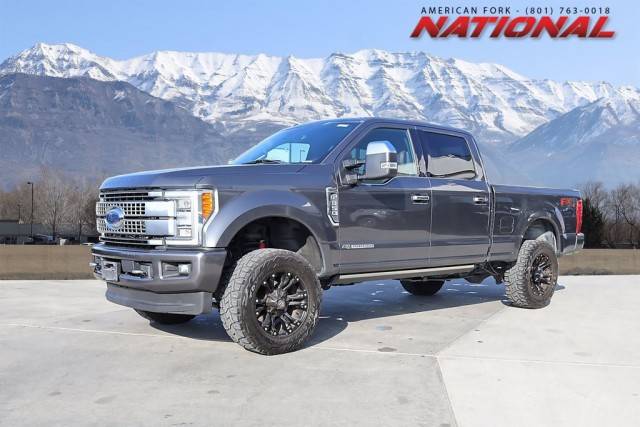 2017 Ford F-350 Super Duty Platinum 4WD photo