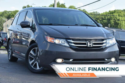 2016 Honda Odyssey Touring FWD photo