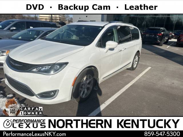 2017 Chrysler Pacifica Minivan Touring-L Plus FWD photo