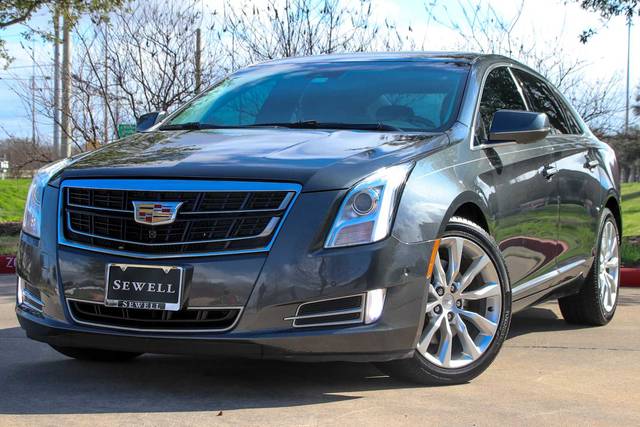 2017 Cadillac XTS Luxury FWD photo