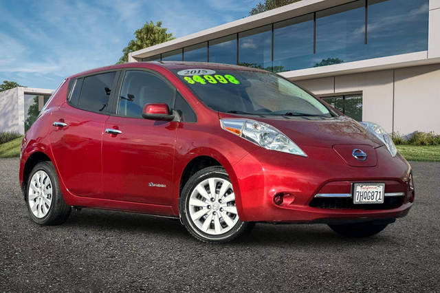 2015 Nissan Leaf S FWD photo