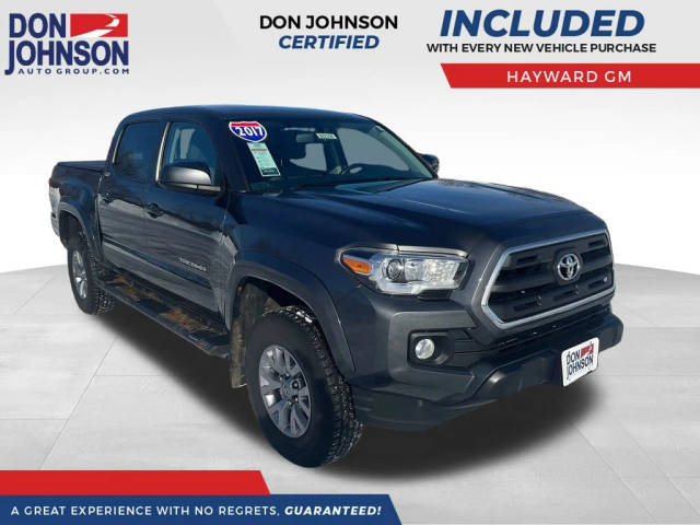 2017 Toyota Tacoma SR5 4WD photo
