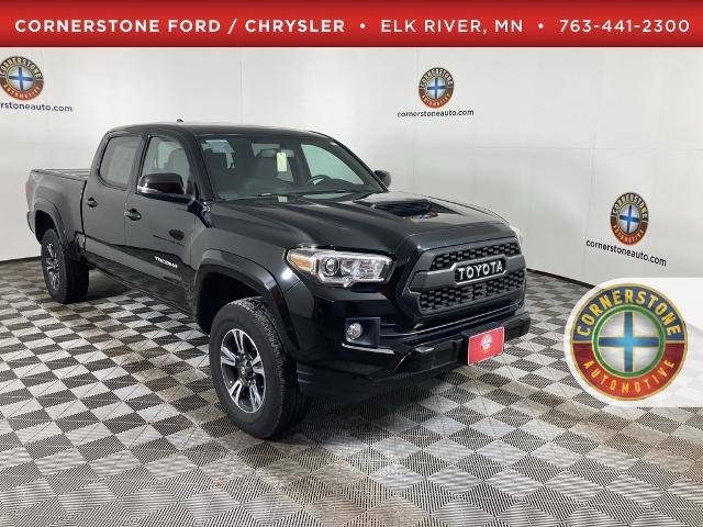 2017 Toyota Tacoma TRD Sport 4WD photo