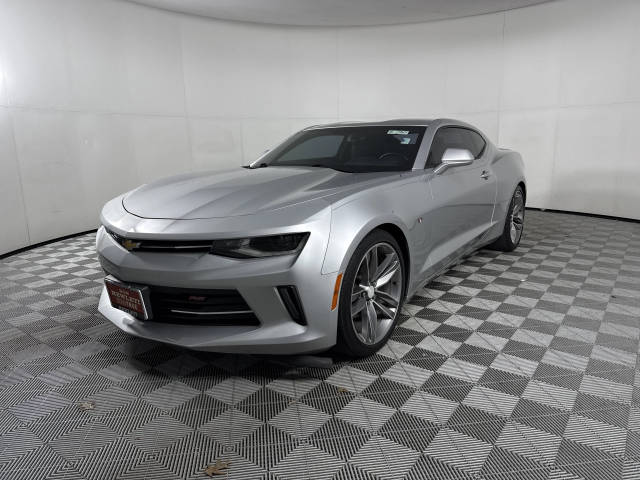 2017 Chevrolet Camaro 2LT RWD photo