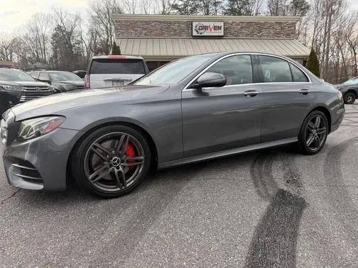 2017 Mercedes-Benz E-Class E 300 Sport RWD photo