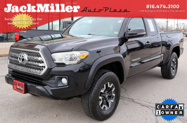 2017 Toyota Tacoma TRD Off Road 4WD photo