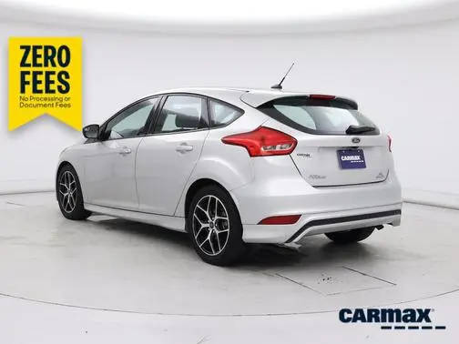 2016 Ford Focus SE FWD photo