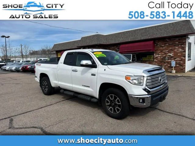 2017 Toyota Tundra Limited 4WD photo