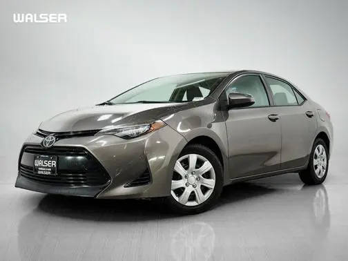 2017 Toyota Corolla LE FWD photo