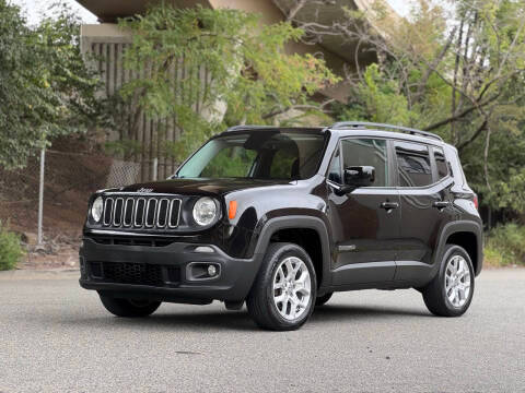 2017 Jeep Renegade Latitude 4WD photo
