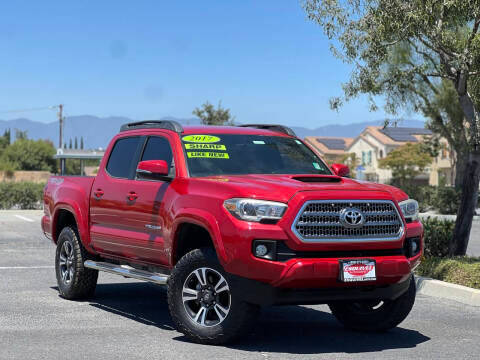 2017 Toyota Tacoma TRD Sport 4WD photo