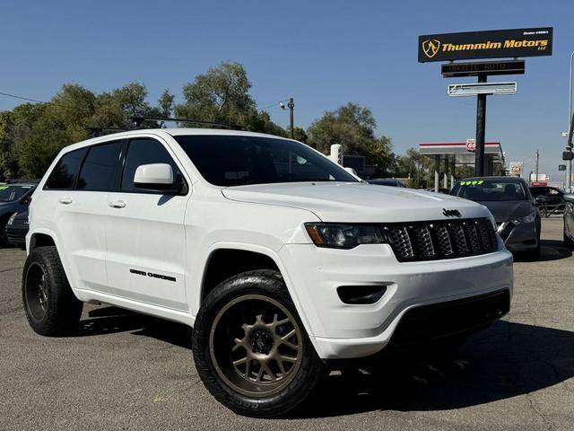 2017 Jeep Grand Cherokee Altitude 4WD photo