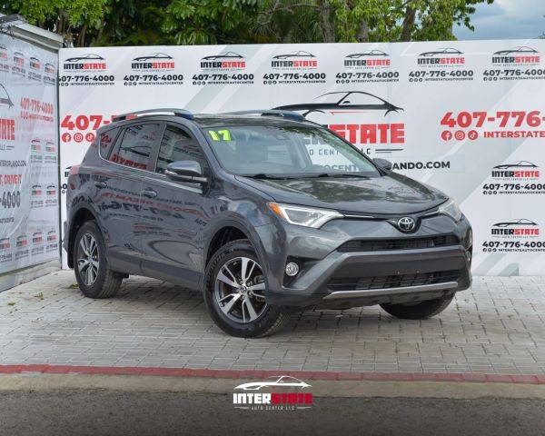 2017 Toyota RAV4 XLE FWD photo