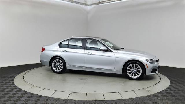 2016 BMW 3 Series 320i xDrive AWD photo