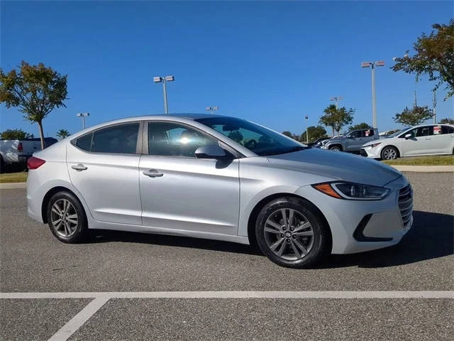 2017 Hyundai Elantra SE FWD photo