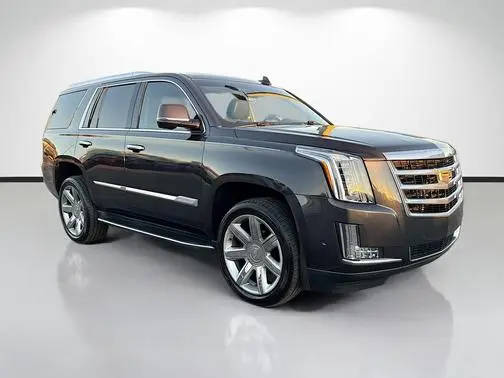 2017 Cadillac Escalade Luxury RWD photo