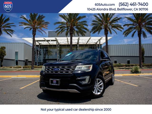 2017 Ford Explorer XLT FWD photo