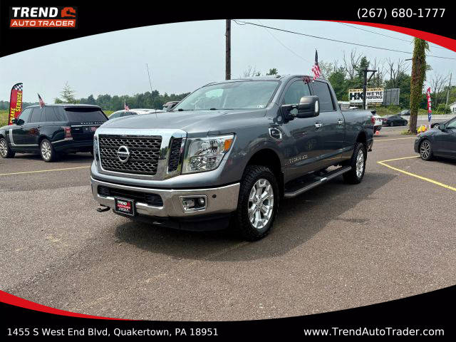2017 Nissan Titan XD SV 4WD photo