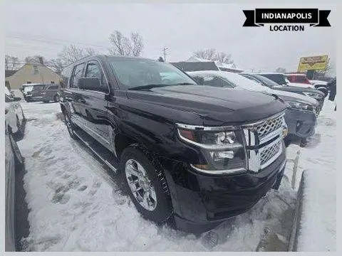 2017 Chevrolet Suburban LT 4WD photo