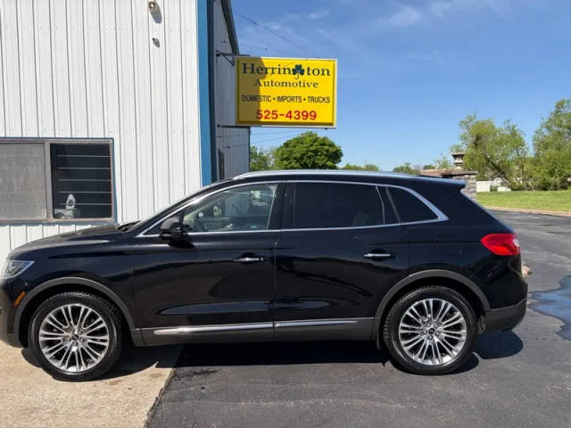 2016 Lincoln MKX Reserve AWD photo
