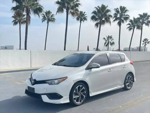 2017 Toyota Corolla iM FWD photo
