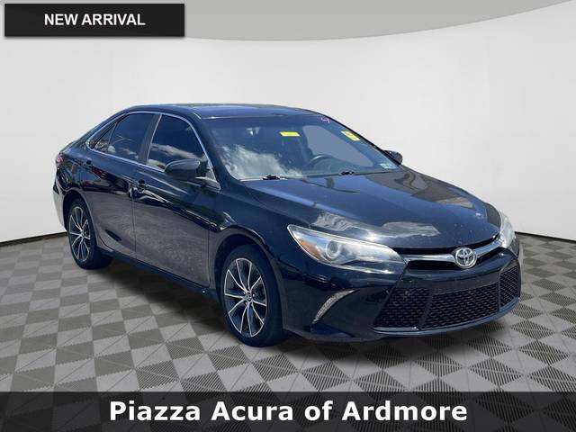 2017 Toyota Camry XSE FWD photo