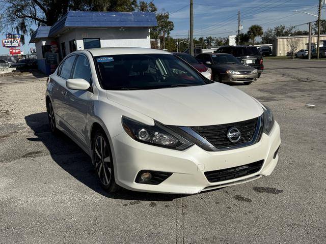 2016 Nissan Altima 2.5 SR FWD photo