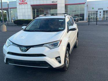 2017 Toyota RAV4 XLE AWD photo