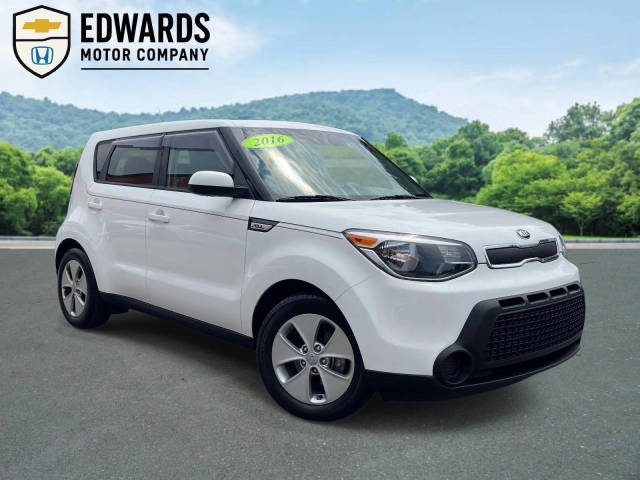 2016 Kia Soul Base FWD photo