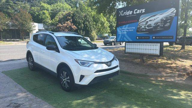 2017 Toyota RAV4 LE AWD photo