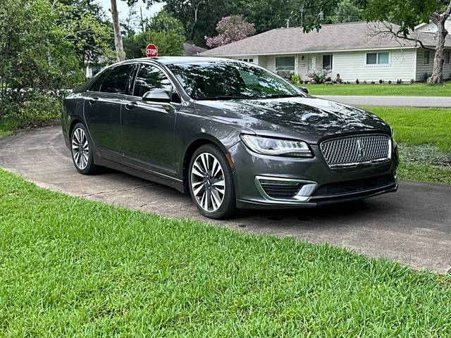 2017 Lincoln MKZ Reserve FWD photo