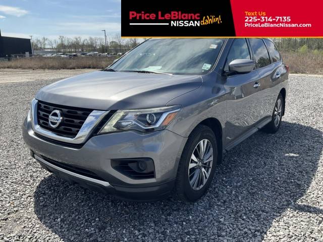 2017 Nissan Pathfinder S FWD photo