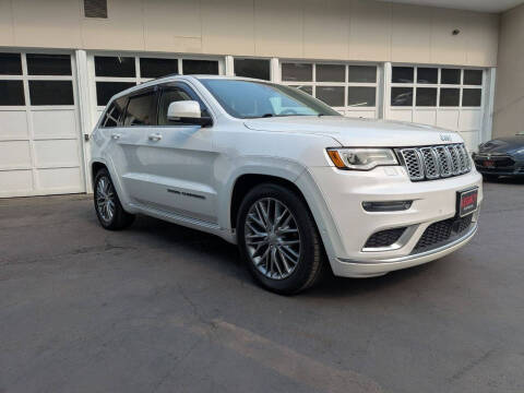 2017 Jeep Grand Cherokee Summit 4WD photo