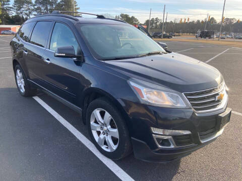 2017 Chevrolet Traverse LT AWD photo