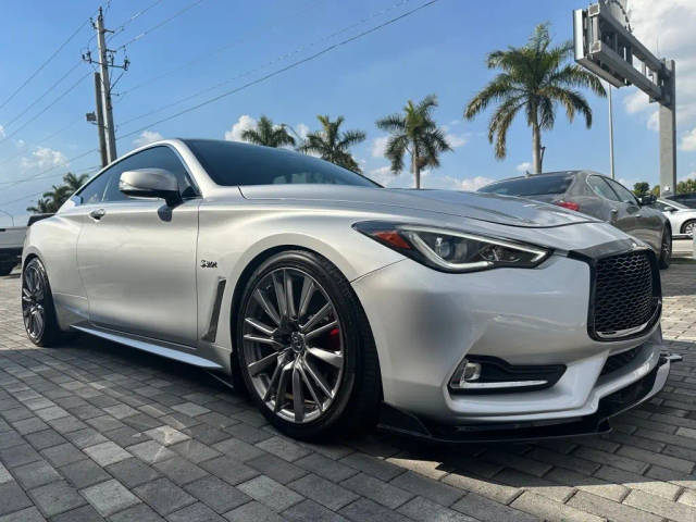 2017 Infiniti Q60 Red Sport 400 RWD photo
