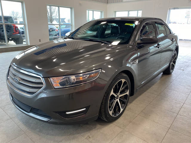 2016 Ford Taurus SEL FWD photo