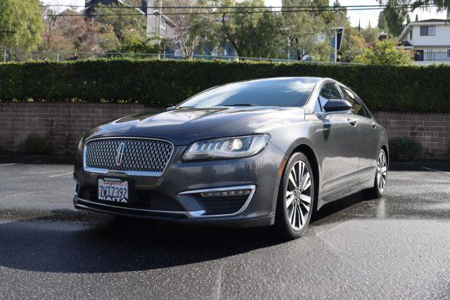 2017 Lincoln MKZ Hybrid Reserve FWD photo