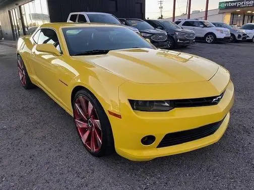 2015 Chevrolet Camaro LT RWD photo