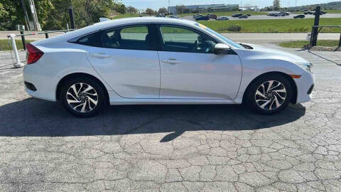 2017 Honda Civic EX FWD photo