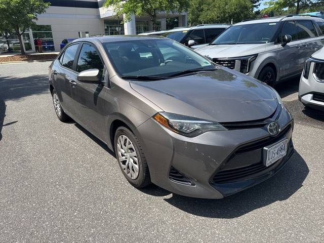 2017 Toyota Corolla LE FWD photo