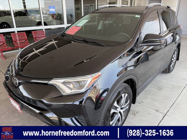 2017 Toyota RAV4 LE AWD photo