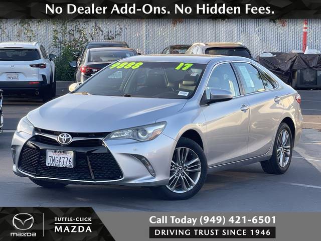 2017 Toyota Camry SE FWD photo