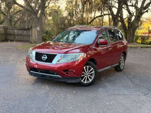 2016 Nissan Pathfinder SV 4WD photo