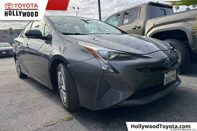 2017 Toyota Prius Four FWD photo