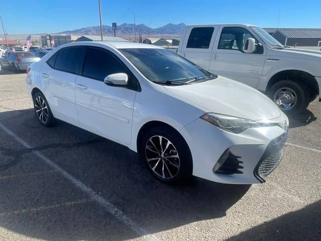 2017 Toyota Corolla XLE FWD photo