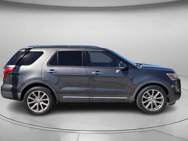 2017 Ford Explorer Limited FWD photo