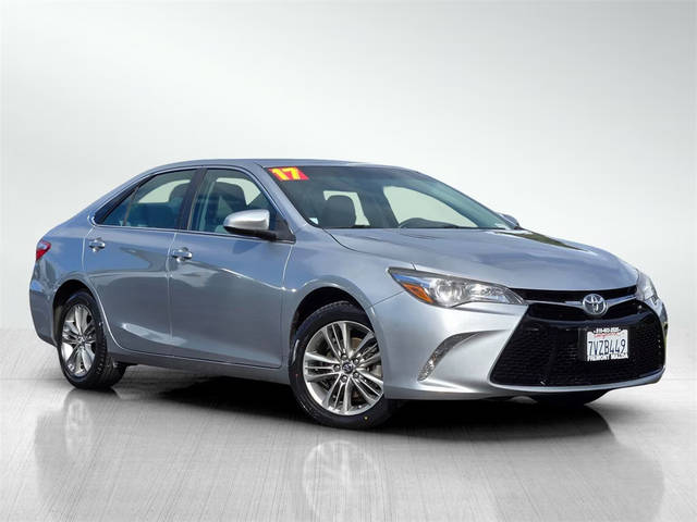 2017 Toyota Camry SE FWD photo