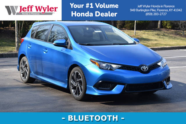 2017 Toyota Corolla iM  FWD photo
